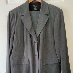 Miniature Houndstooth Pattern Suit